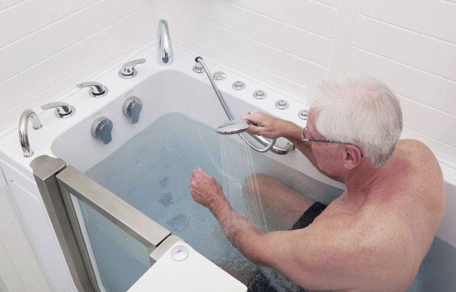 4 Ways A Walk-in Tub Helps Rejuvenate Mental And Physical Well-being In Seniors